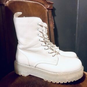 Kickass JELLYPOP White Vegan Leather Platform Combat Boots sz 40/ Ladies 9